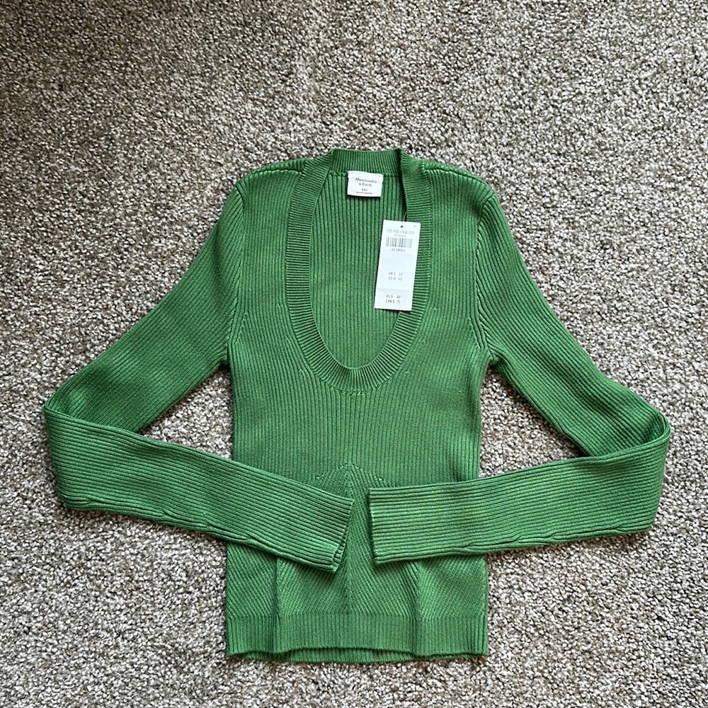 Abercrombie and Fitch Green Oval Neck Sweater